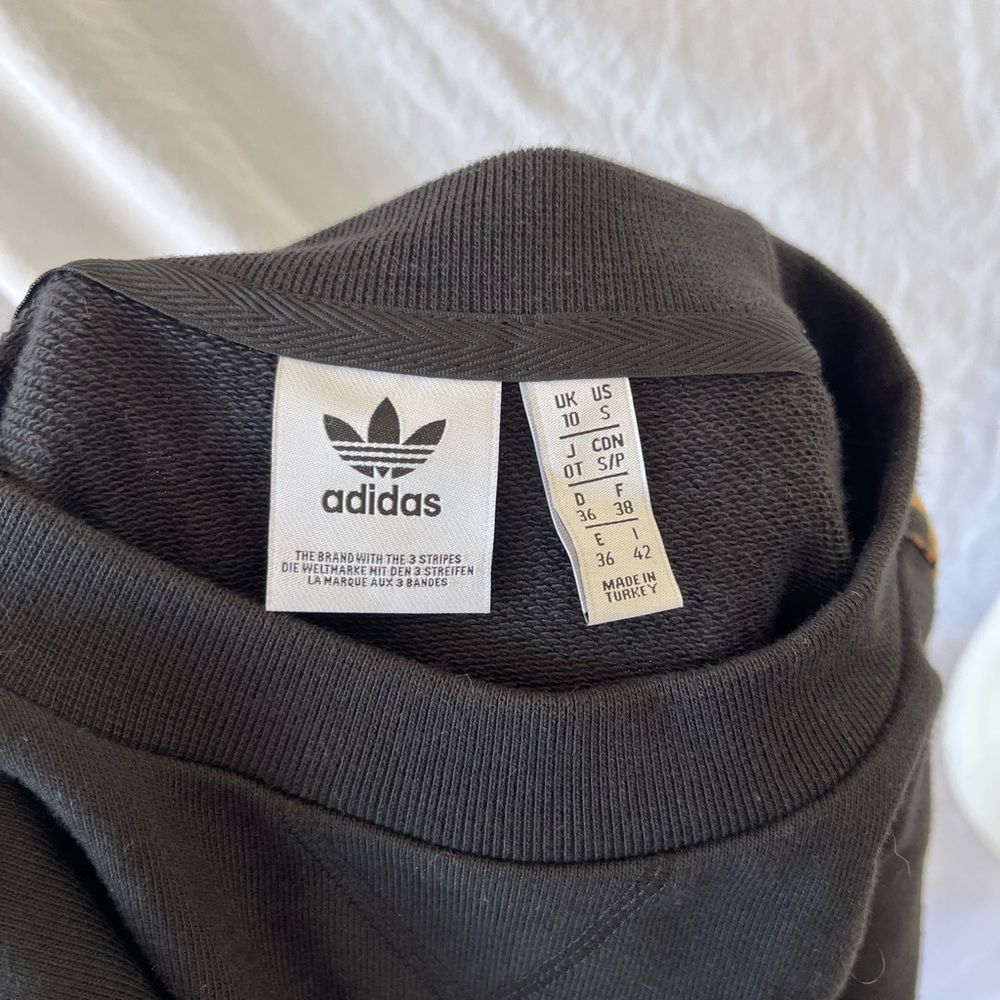 ADIDAS - Picture 3 of 3